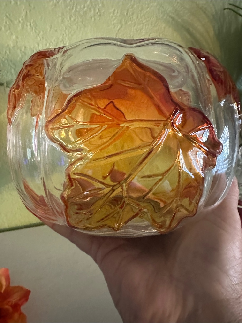 NEW BBW AMBER LEAF GLASS ( 3 wick) CANDLE HOLDER